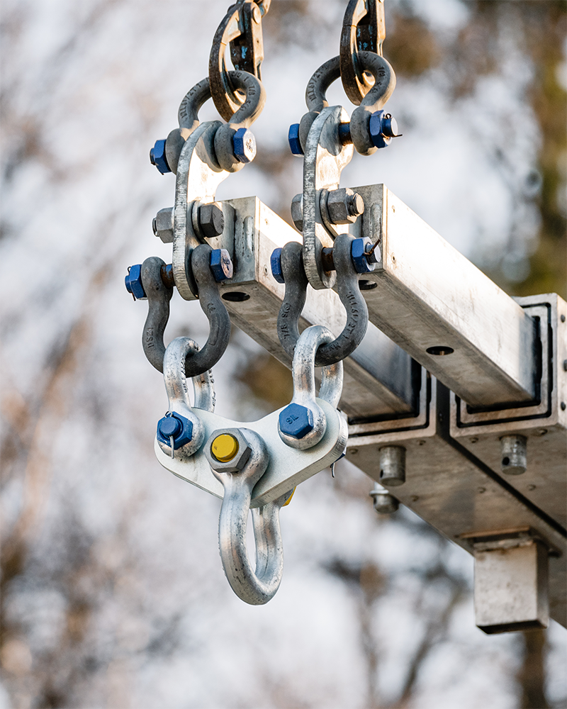 2 x Aluex Link 25 with shackles